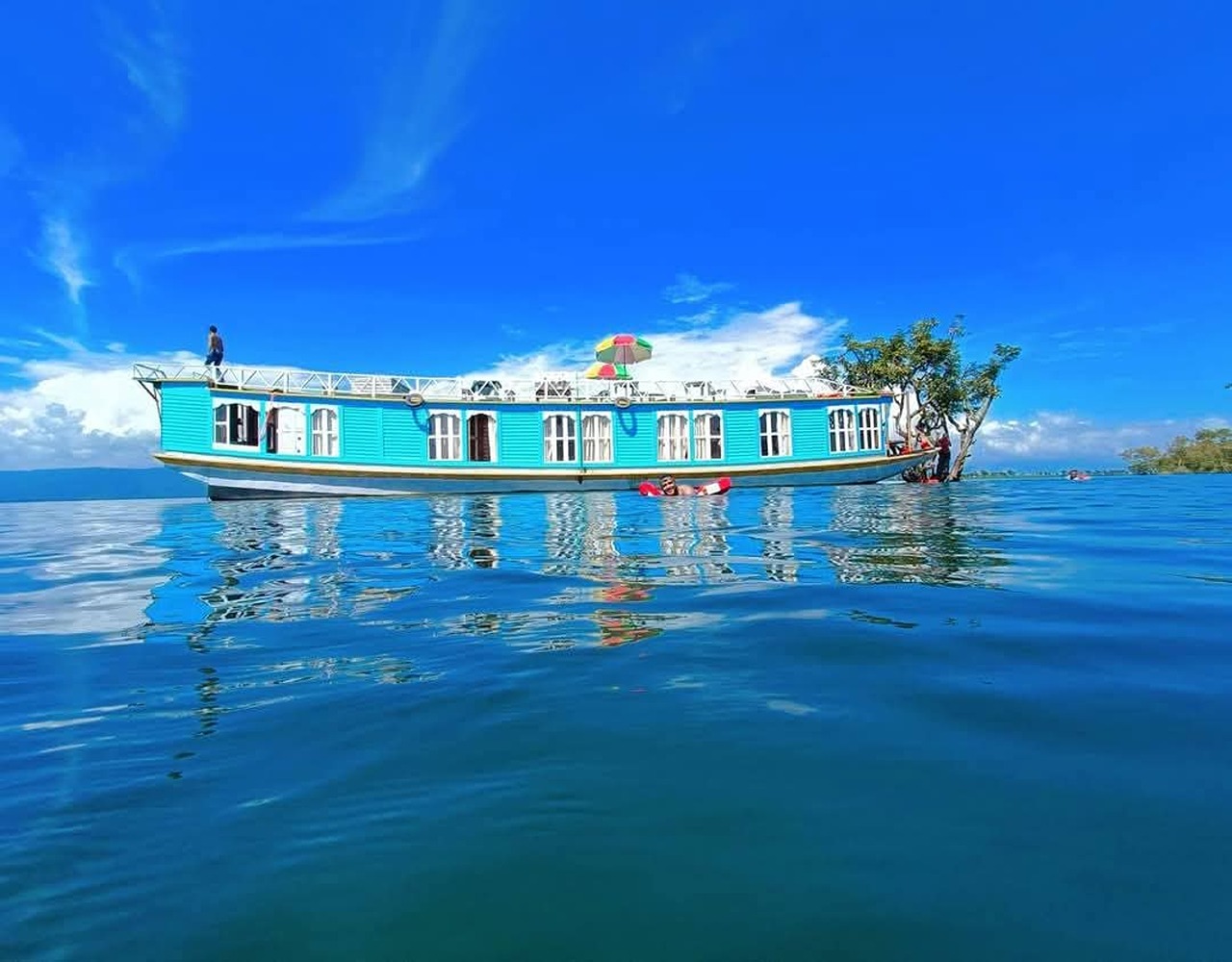 Bonanjoli House Boat