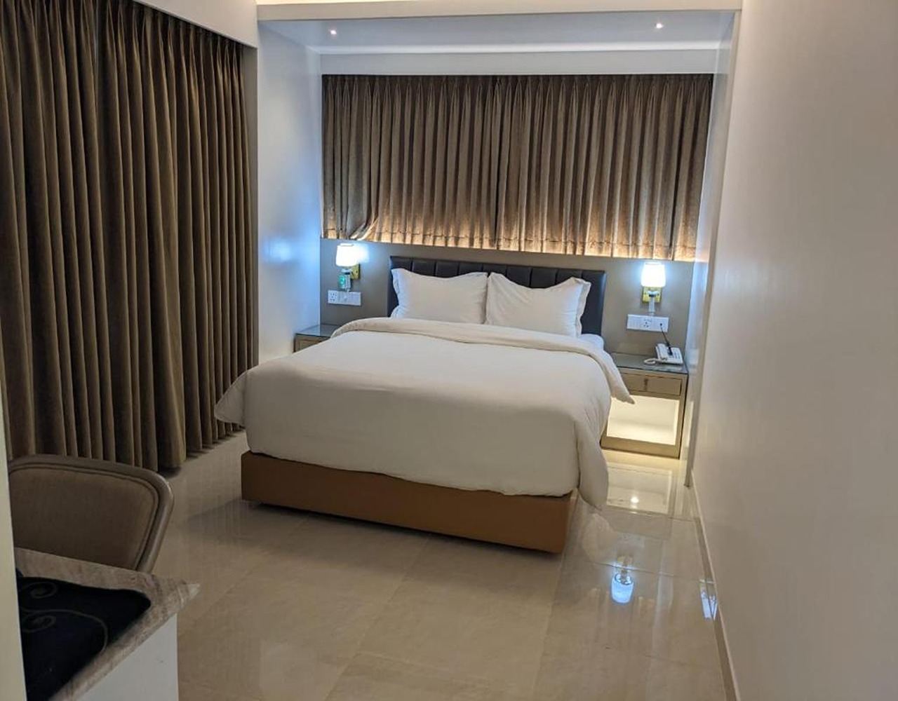 I suites Residence & Restaurant